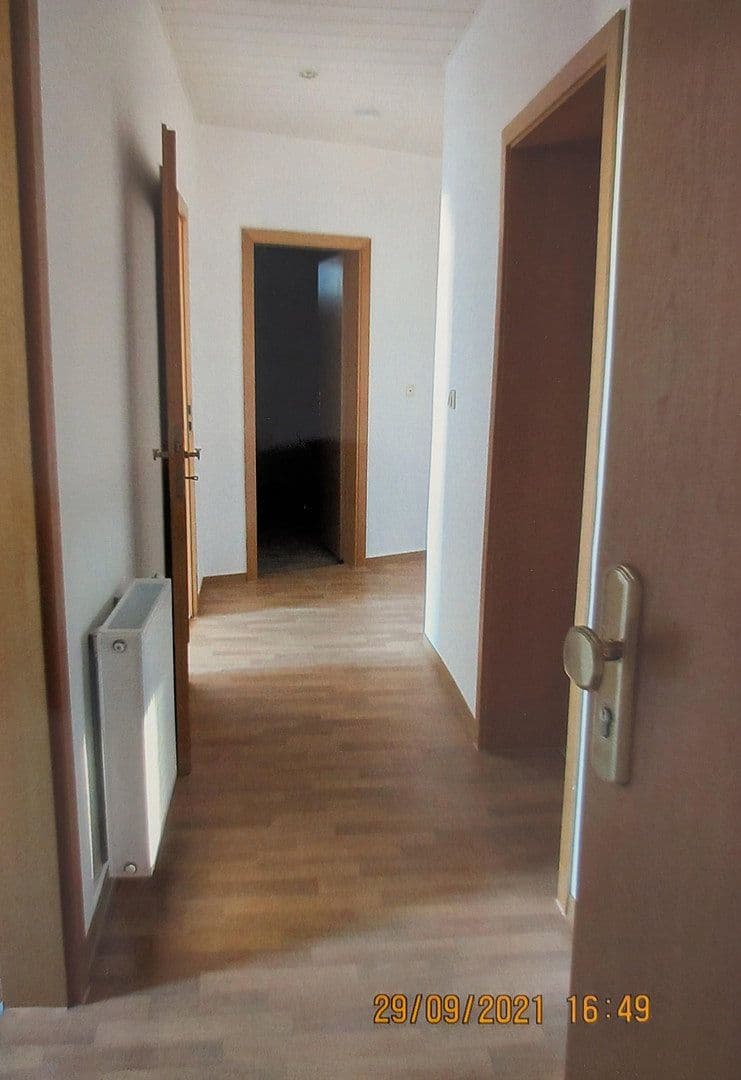 Pronájem bytu 3+1 80 m², Lindenstraße 63, Weinböhla, Sasko Pronájem bytu 3+1 80 m², Lindenstraße 63, Weinböhla, Sasko
