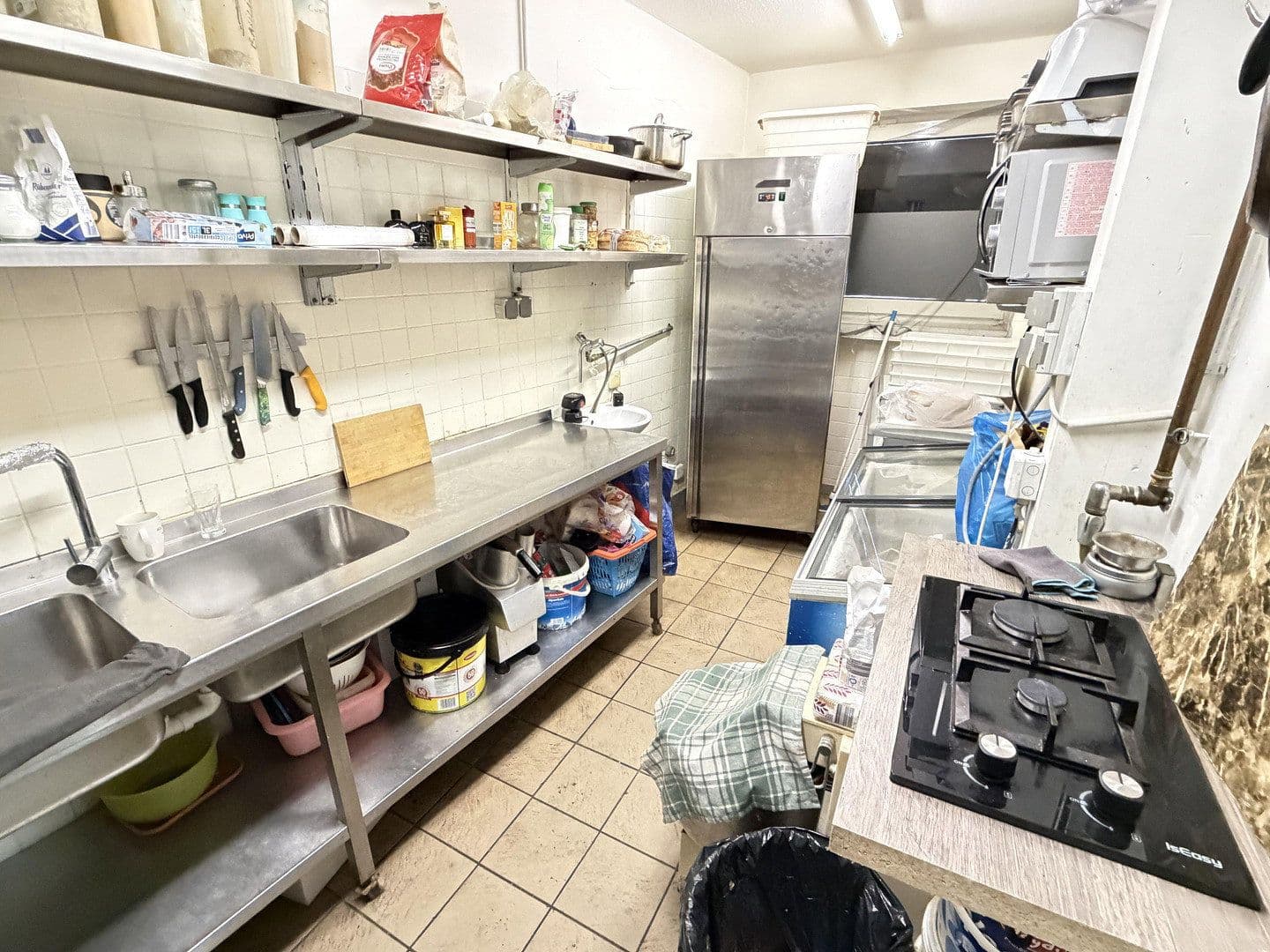 Pronájem nebytového prostoru 214 m², Lohbachstraße 8, Velbert, Severní Porýní-Vestfálsko Pronájem nebytového prostoru 214 m², Lohbachstraße 8, Velbert, Severní Porýní-Vestfálsko