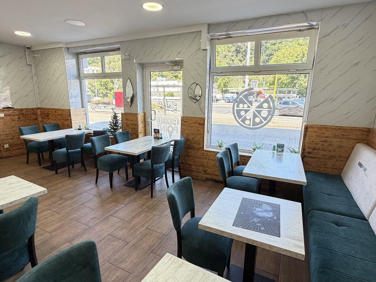 Pronájem nebytového prostoru 214 m², Lohbachstraße 8, Velbert, Severní Porýní-Vestfálsko Pronájem nebytového prostoru 214 m², Lohbachstraße 8, Velbert, Severní Porýní-Vestfálsko