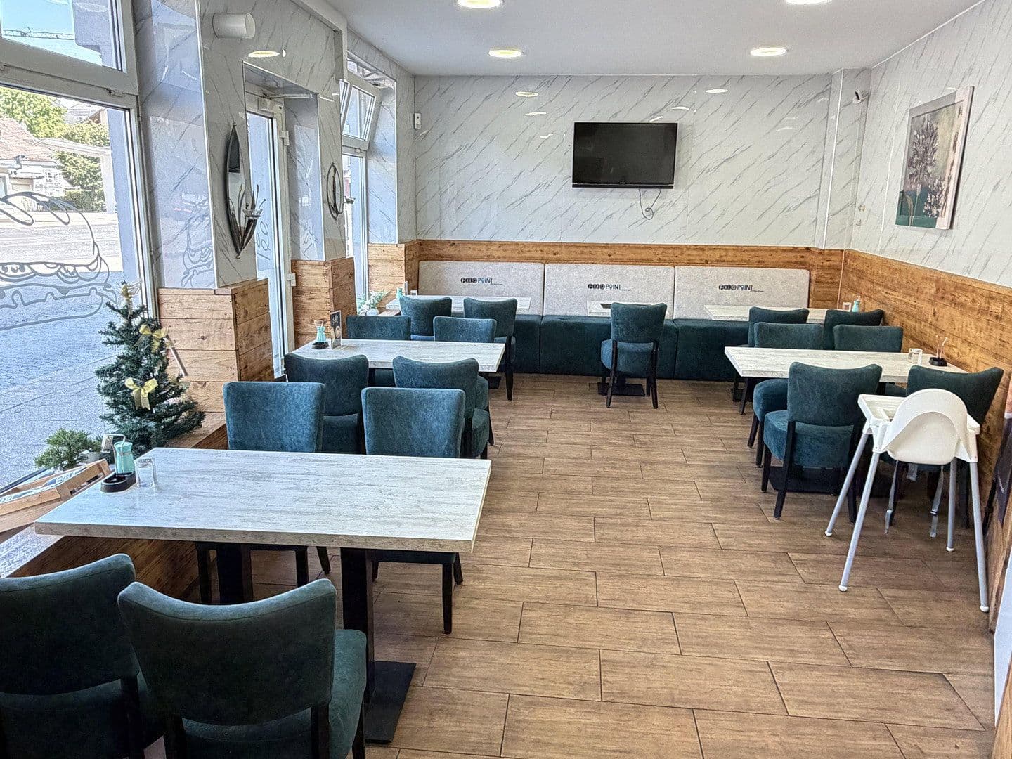 Pronájem nebytového prostoru 214 m², Lohbachstraße 8, Velbert, Severní Porýní-Vestfálsko Pronájem nebytového prostoru 214 m², Lohbachstraße 8, Velbert, Severní Porýní-Vestfálsko