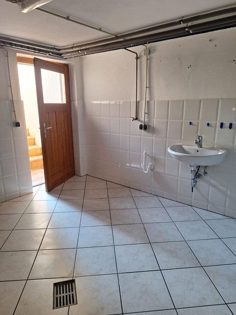 Prodej domu 97 m², pozemek 240 m², Kurfürst-Dietrich-Straße 10, Montabaur, Porýní-Falc Prodej domu 97 m², pozemek 240 m², Kurfürst-Dietrich-Straße 10, Montabaur, Porýní-Falc