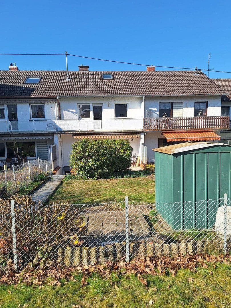Prodej domu 97 m², pozemek 240 m², Kurfürst-Dietrich-Straße 10, Montabaur, Porýní-Falc Prodej domu 97 m², pozemek 240 m², Kurfürst-Dietrich-Straße 10, Montabaur, Porýní-Falc