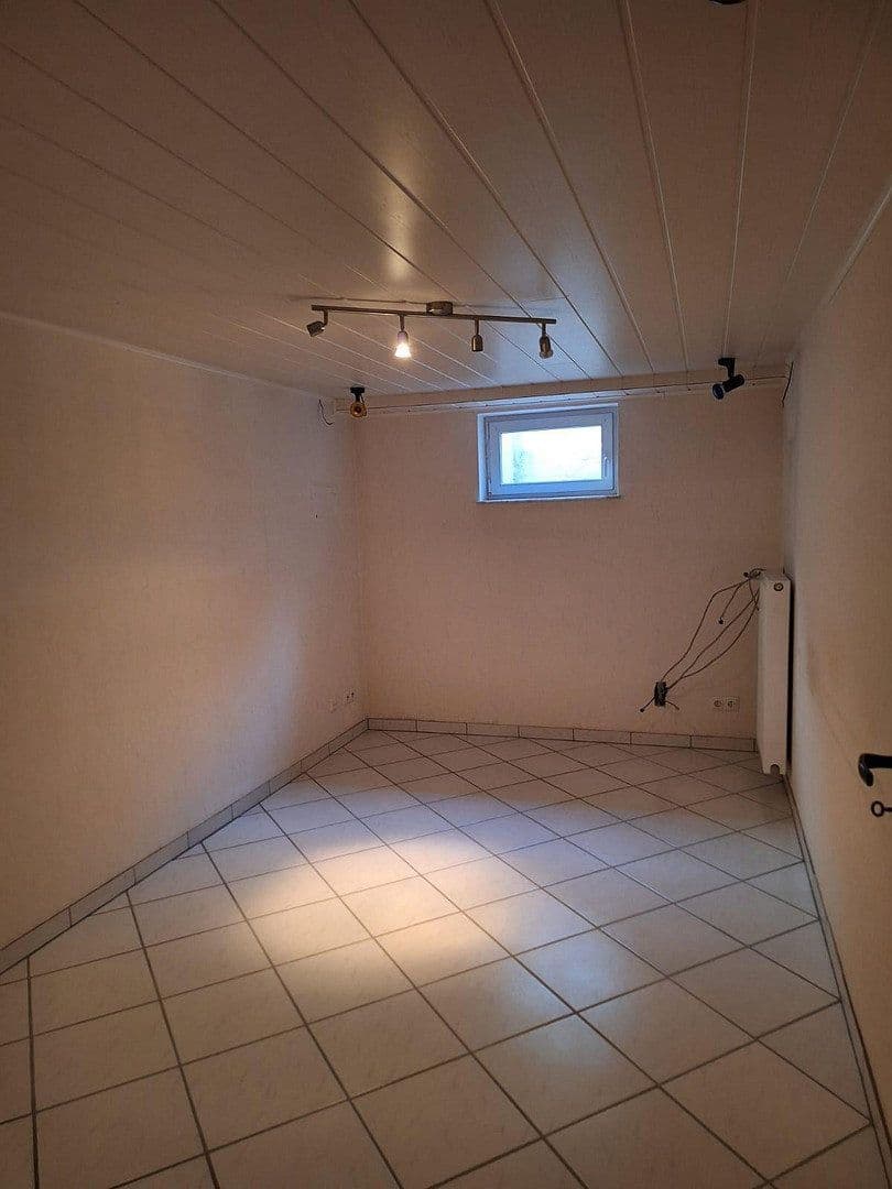 Prodej domu 97 m², pozemek 240 m², Kurfürst-Dietrich-Straße 10, Montabaur, Porýní-Falc Prodej domu 97 m², pozemek 240 m², Kurfürst-Dietrich-Straße 10, Montabaur, Porýní-Falc