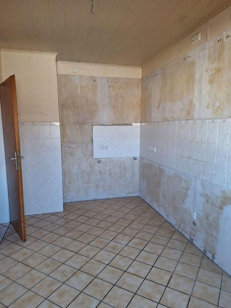 Prodej domu 97 m², pozemek 240 m², Kurfürst-Dietrich-Straße 10, Montabaur, Porýní-Falc Prodej domu 97 m², pozemek 240 m², Kurfürst-Dietrich-Straße 10, Montabaur, Porýní-Falc