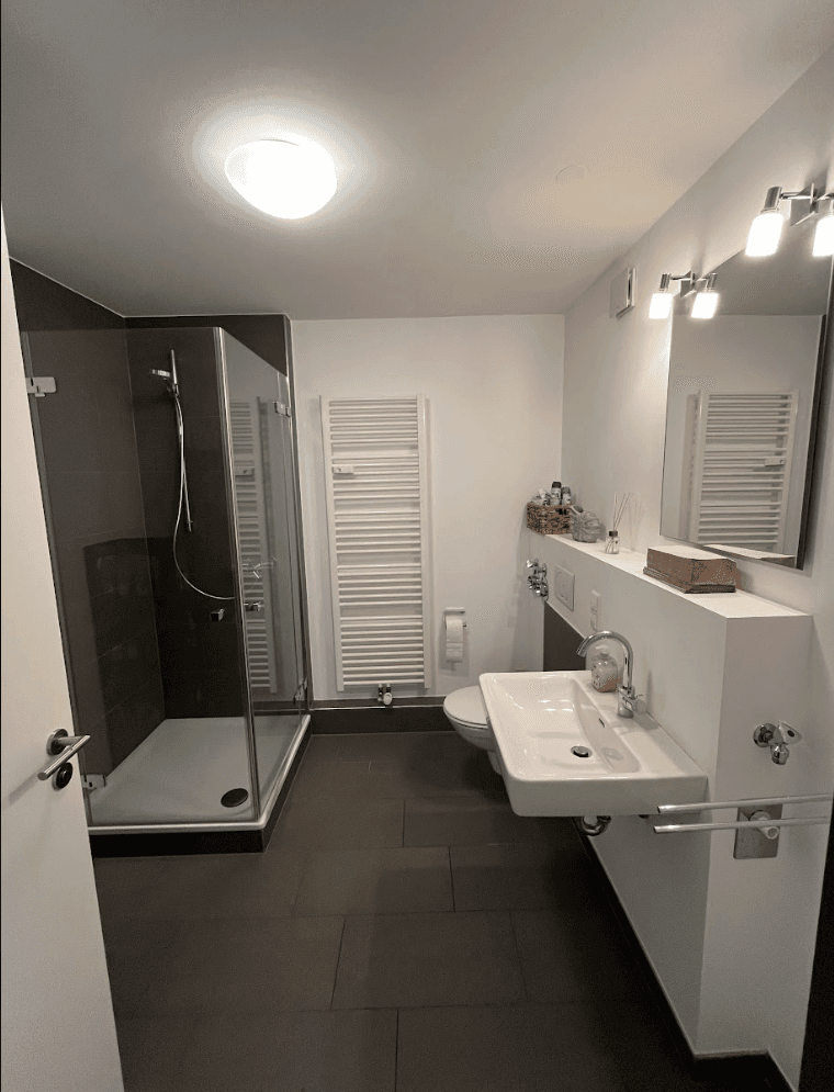 Pronájem bytu 4+kk 130 m², August-Ruf-Straße 4, Singen (Hohentwiel), Bádensko-Württembersko Pronájem bytu 4+kk 130 m², August-Ruf-Straße 4, Singen (Hohentwiel), Bádensko-Württembersko