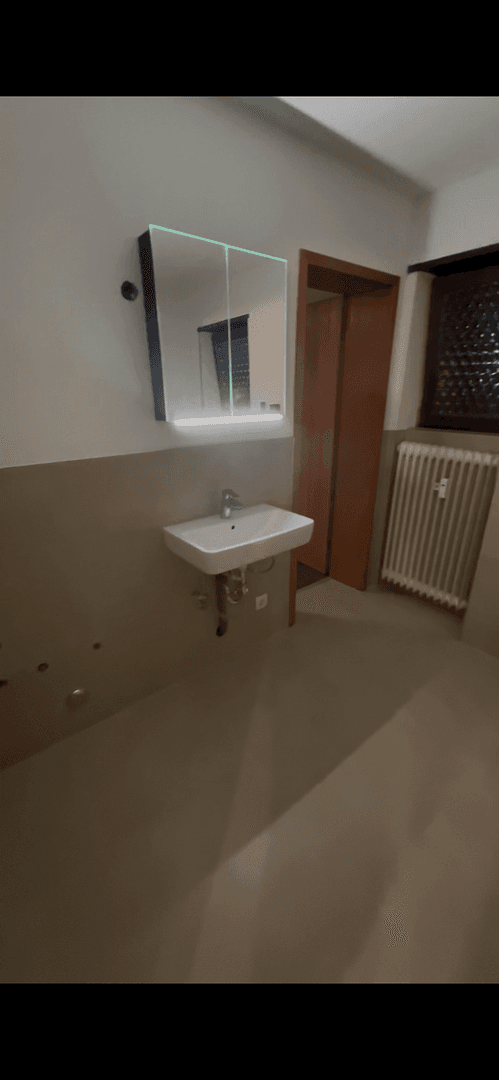 Pronájem bytu 3+1 105 m², Schifferstadt, Porýní-Falc Pronájem bytu 3+1 105 m², Schifferstadt, Porýní-Falc