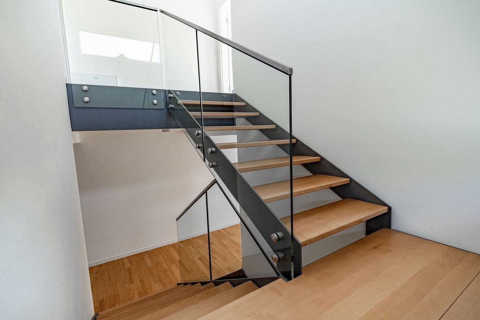 Pronájem bytu 4+1 210 m², Koblenz, Porýní-Falc Pronájem bytu 4+1 210 m², Koblenz, Porýní-Falc