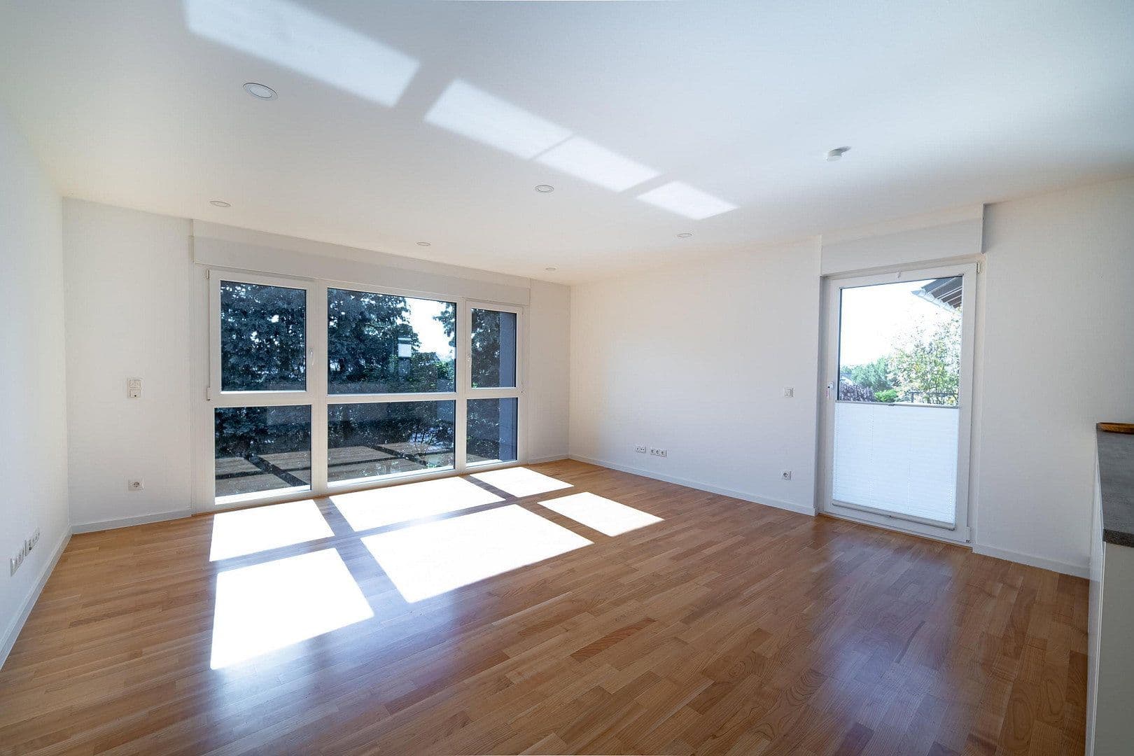 Pronájem bytu 4+1 210 m², Koblenz, Porýní-Falc Pronájem bytu 4+1 210 m², Koblenz, Porýní-Falc
