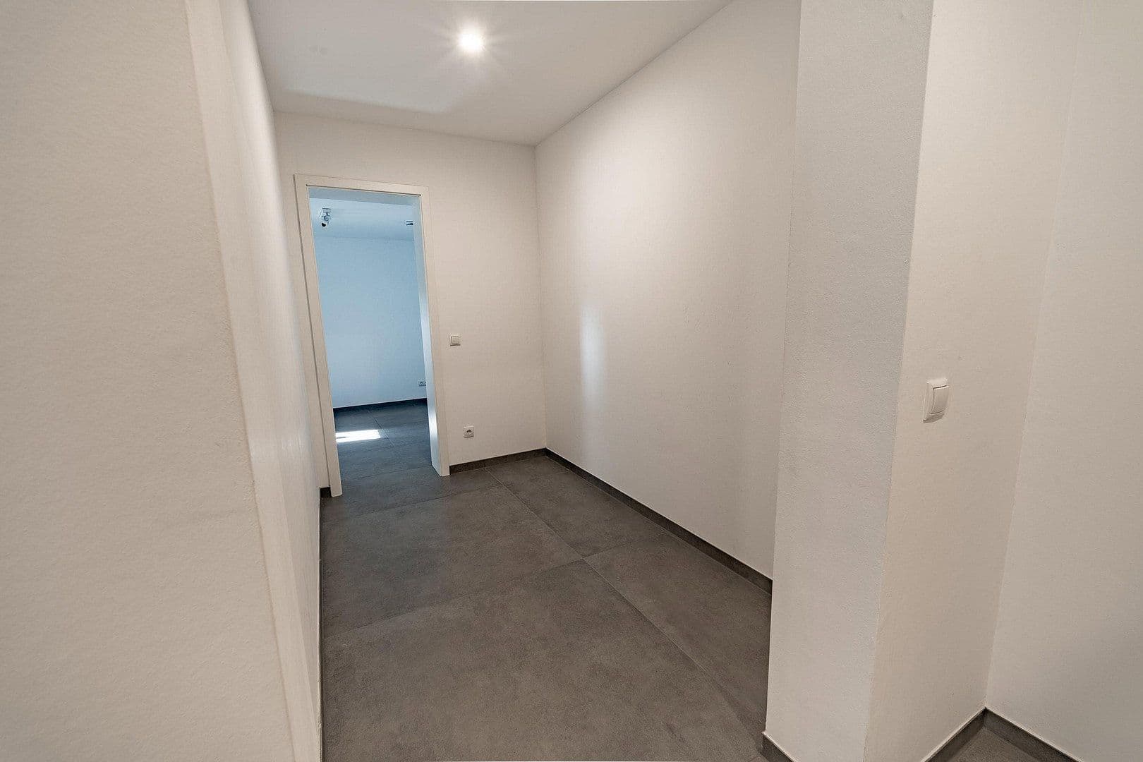 Pronájem bytu 4+1 210 m², Koblenz, Porýní-Falc Pronájem bytu 4+1 210 m², Koblenz, Porýní-Falc