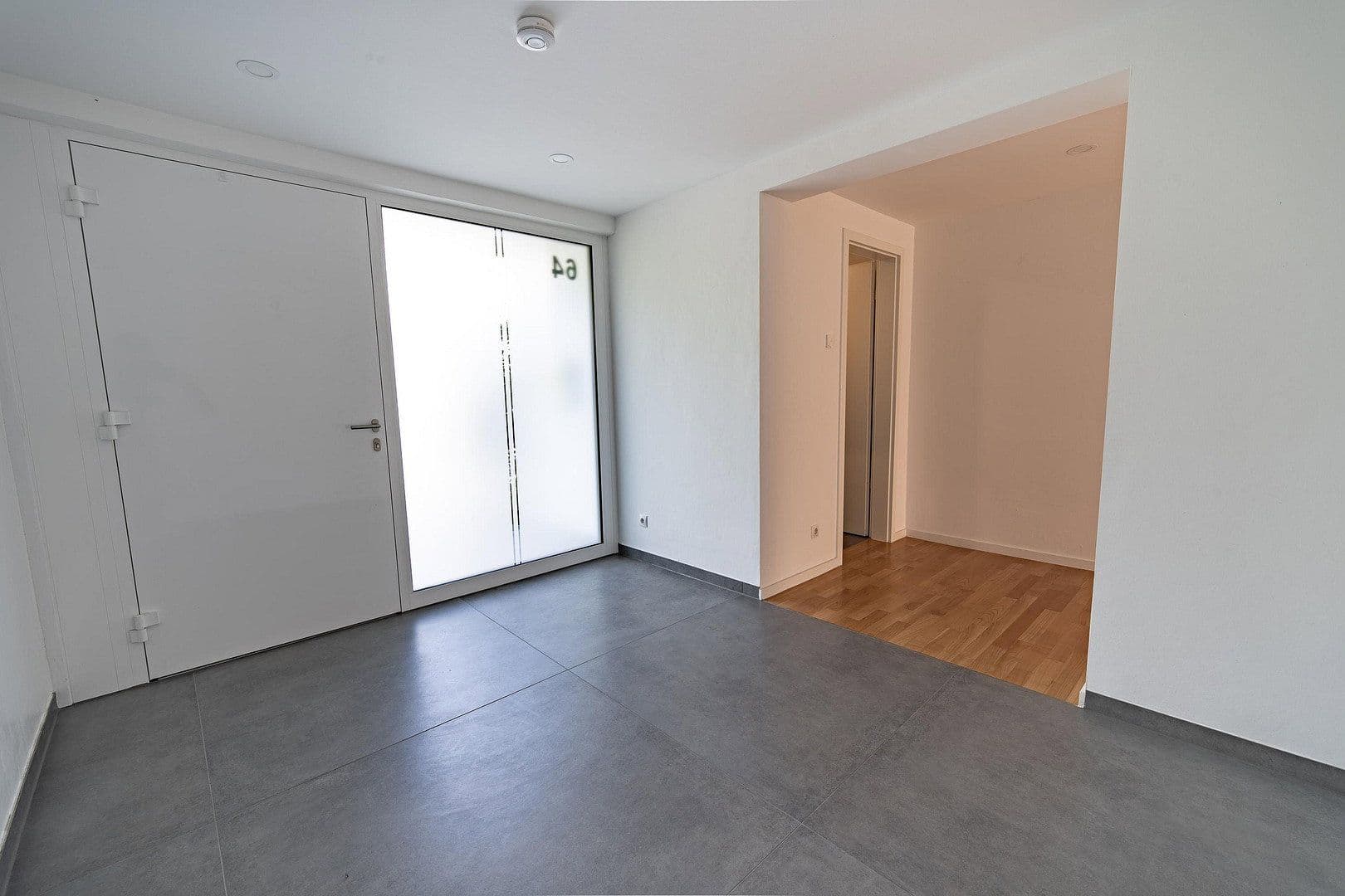 Pronájem bytu 4+1 210 m², Koblenz, Porýní-Falc Pronájem bytu 4+1 210 m², Koblenz, Porýní-Falc