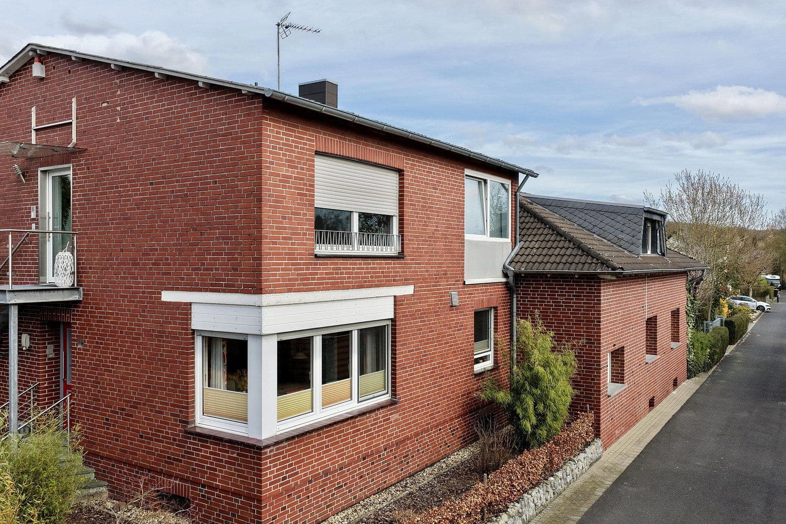 Prodej domu 240 m², pozemek 1.288 m², Wassenberg, Severní Porýní-Vestfálsko Prodej domu 240 m², pozemek 1.288 m², Wassenberg, Severní Porýní-Vestfálsko