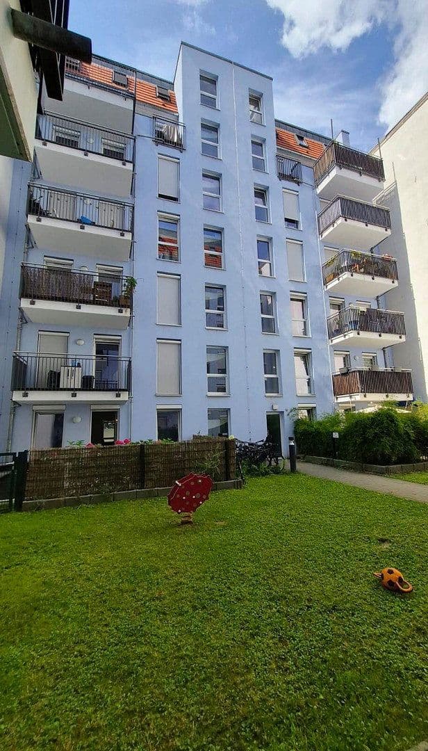 Prodej bytu 3+1 76 m², Gürtelstraße, Berlin, Berlín Prodej bytu 3+1 76 m², Gürtelstraße, Berlin, Berlín