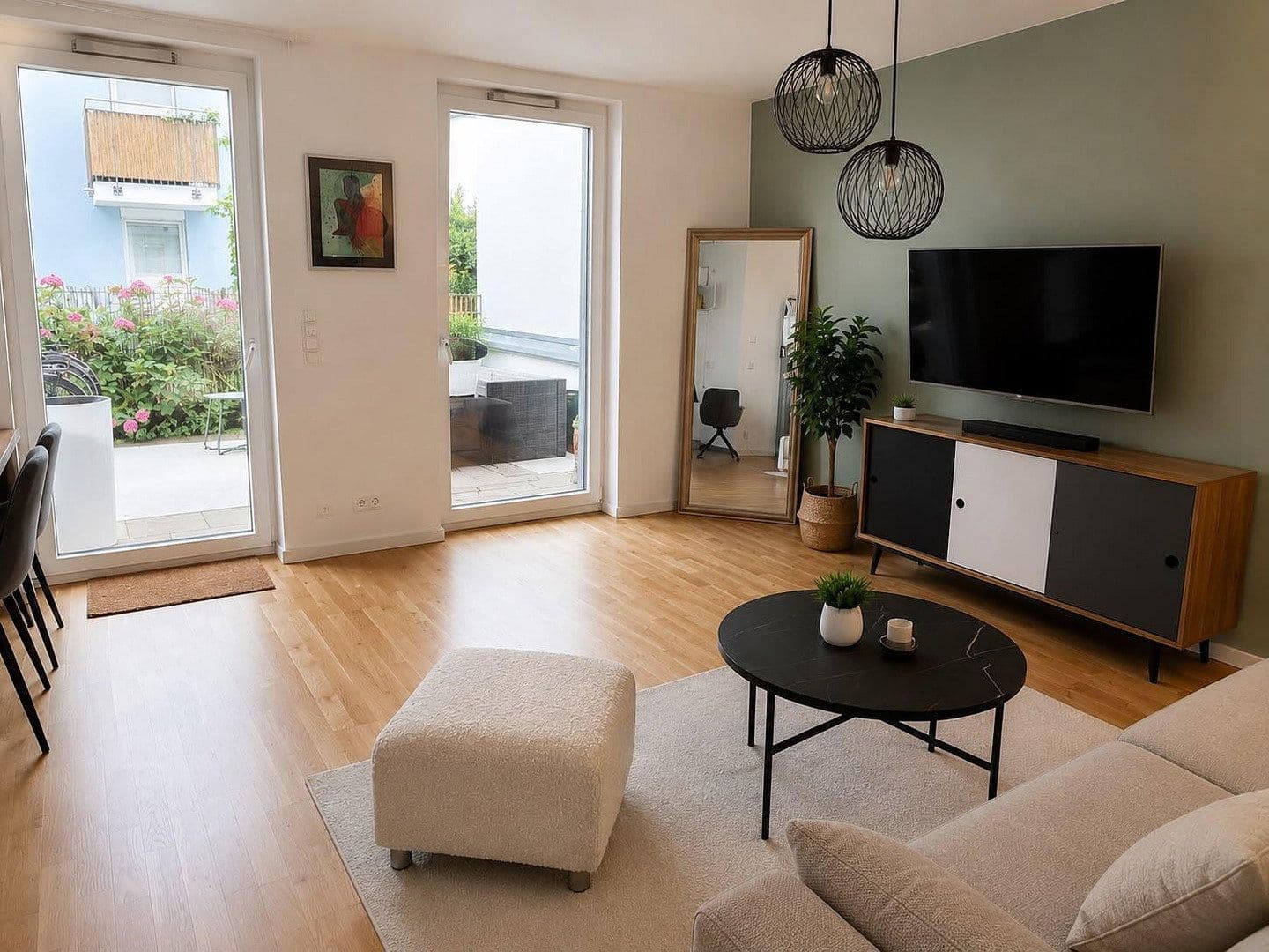 Prodej bytu 3+1 76 m², Gürtelstraße, Berlin, Berlín Prodej bytu 3+1 76 m², Gürtelstraße, Berlin, Berlín