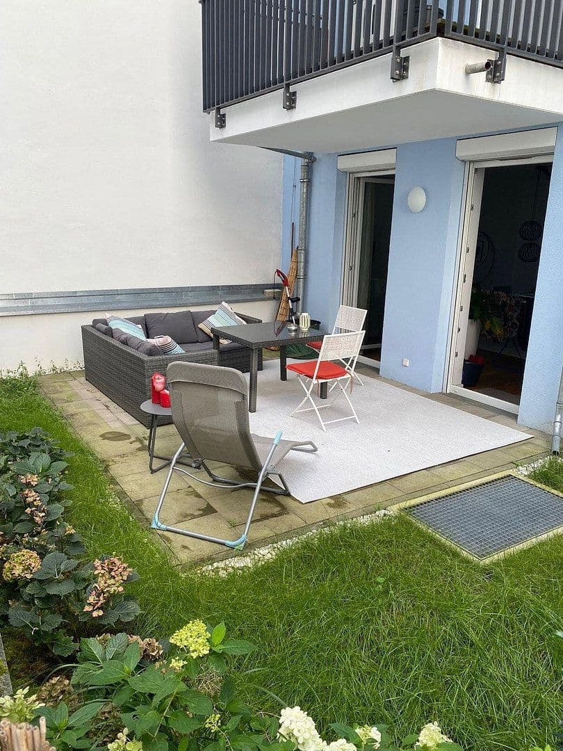 Prodej bytu 3+1 76 m², Gürtelstraße, Berlin, Berlín Prodej bytu 3+1 76 m², Gürtelstraße, Berlin, Berlín
