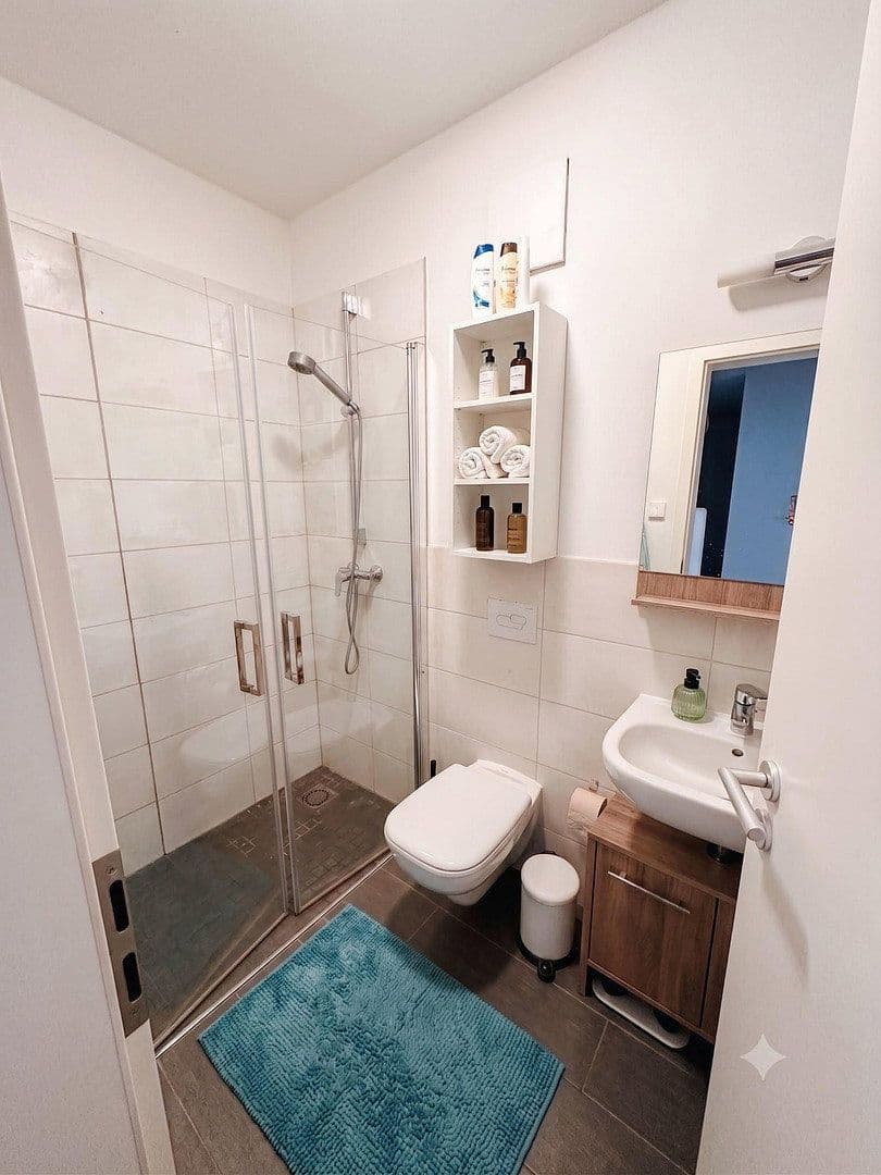 Prodej bytu 3+1 76 m², Gürtelstraße, Berlin, Berlín Prodej bytu 3+1 76 m², Gürtelstraße, Berlin, Berlín