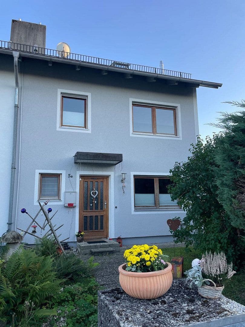 Prodej domu 130 m², pozemek 516 m², Isen, Bavorsko Prodej domu 130 m², pozemek 516 m², Isen, Bavorsko