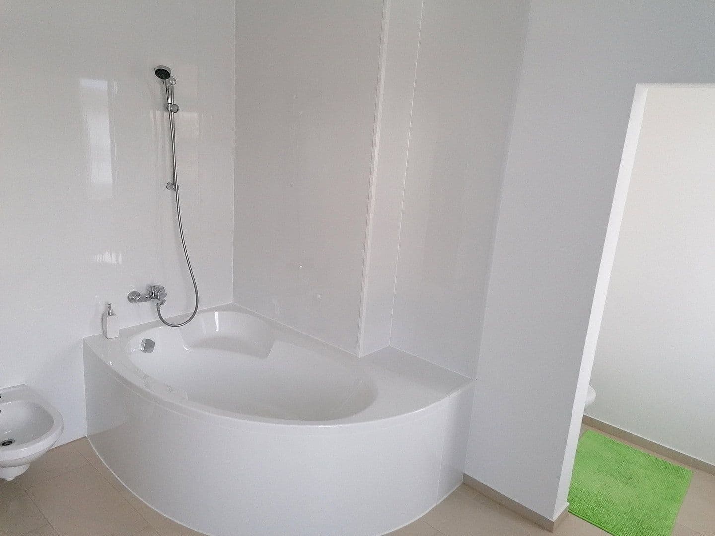 Prodej domu 234 m², pozemek 3.794 m², Boitzenburger Land, Braniborsko Prodej domu 234 m², pozemek 3.794 m², Boitzenburger Land, Braniborsko