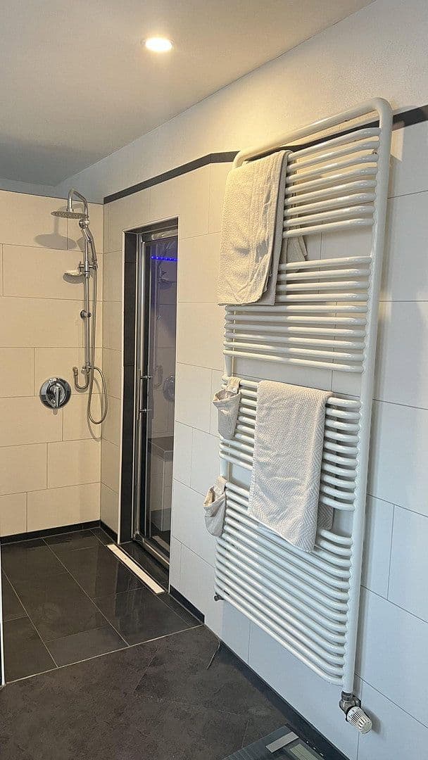 Prodej domu 165 m², pozemek 922 m², Königheim, Bádensko-Württembersko Prodej domu 165 m², pozemek 922 m², Königheim, Bádensko-Württembersko