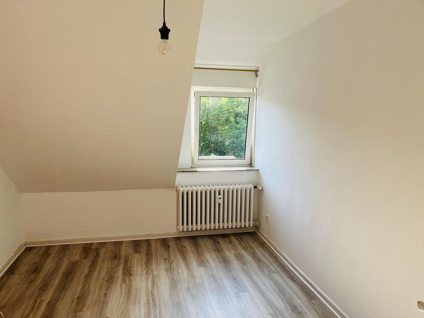 Pronájem bytu 3+1 80 m², Bad Oeynhausen, Severní Porýní-Vestfálsko Pronájem bytu 3+1 80 m², Bad Oeynhausen, Severní Porýní-Vestfálsko
