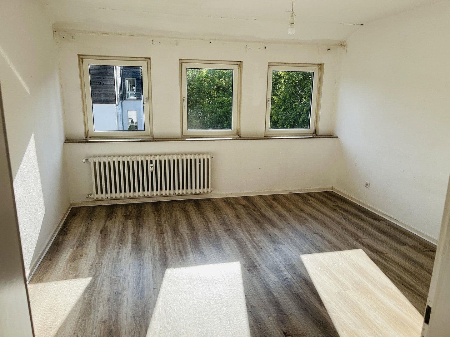 Pronájem bytu 3+1 80 m², Bad Oeynhausen, Severní Porýní-Vestfálsko Pronájem bytu 3+1 80 m², Bad Oeynhausen, Severní Porýní-Vestfálsko
