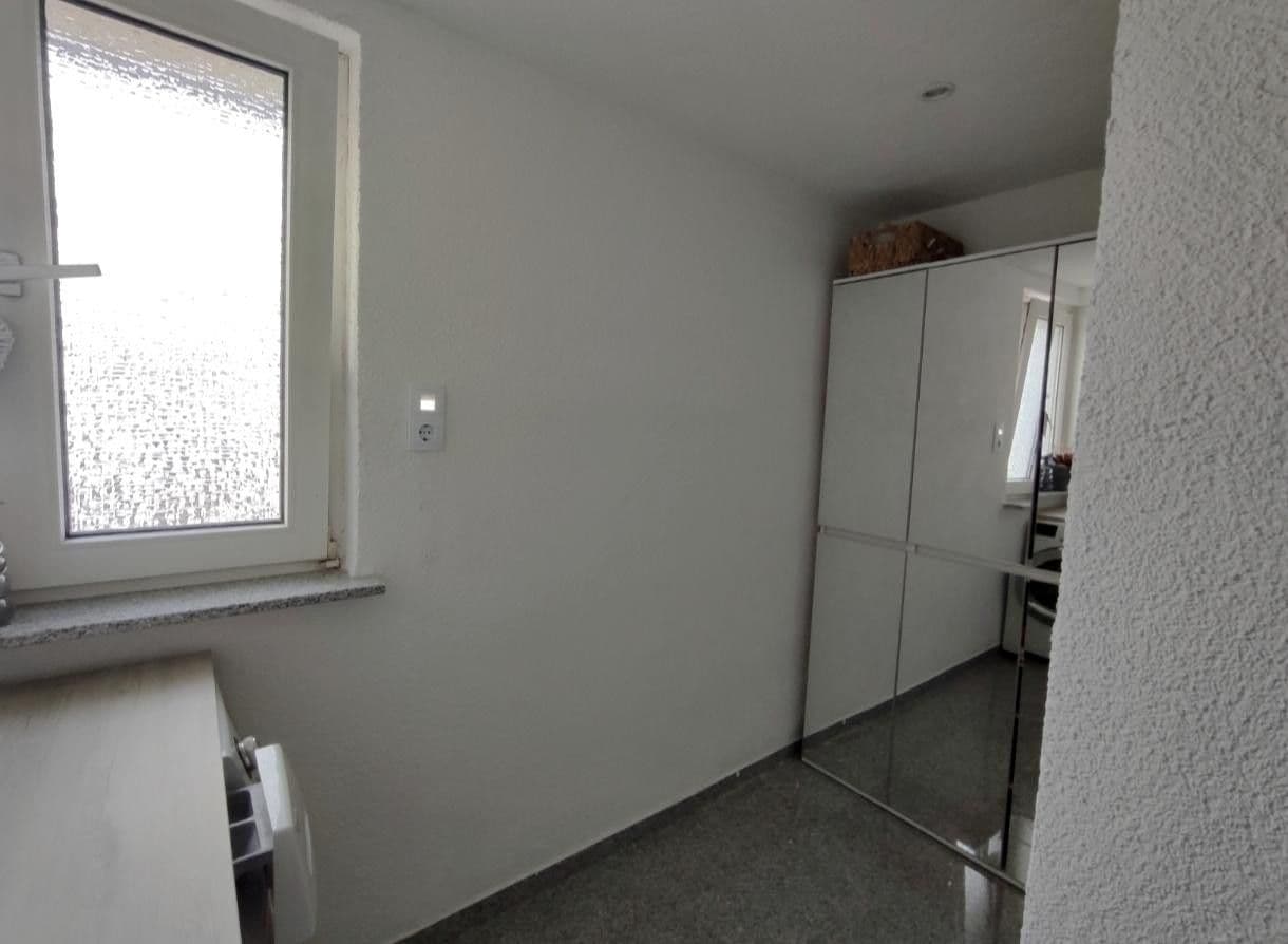 Prodej domu 100 m², pozemek 349 m², Weinsberg, Bádensko-Württembersko Prodej domu 100 m², pozemek 349 m², Weinsberg, Bádensko-Württembersko
