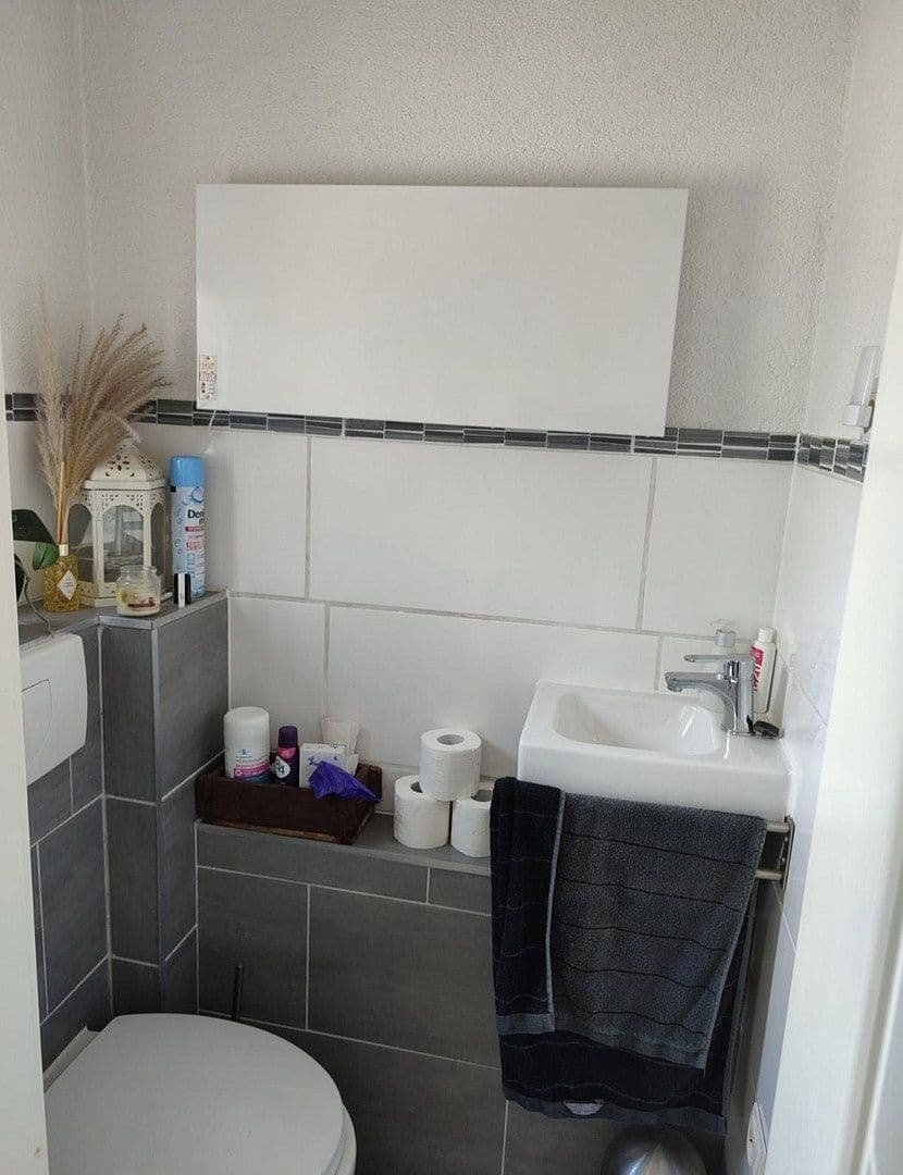 Prodej domu 100 m², pozemek 349 m², Weinsberg, Bádensko-Württembersko Prodej domu 100 m², pozemek 349 m², Weinsberg, Bádensko-Württembersko