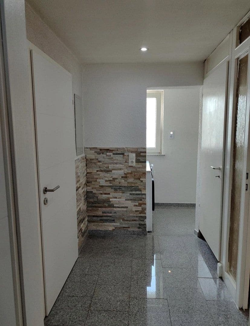 Prodej domu 100 m², pozemek 349 m², Weinsberg, Bádensko-Württembersko Prodej domu 100 m², pozemek 349 m², Weinsberg, Bádensko-Württembersko