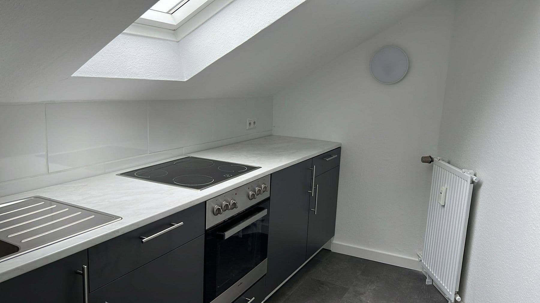 Pronájem bytu 2+1 46 m², Zum Rotenberg 2, Detmold, Severní Porýní-Vestfálsko Pronájem bytu 2+1 46 m², Zum Rotenberg 2, Detmold, Severní Porýní-Vestfálsko