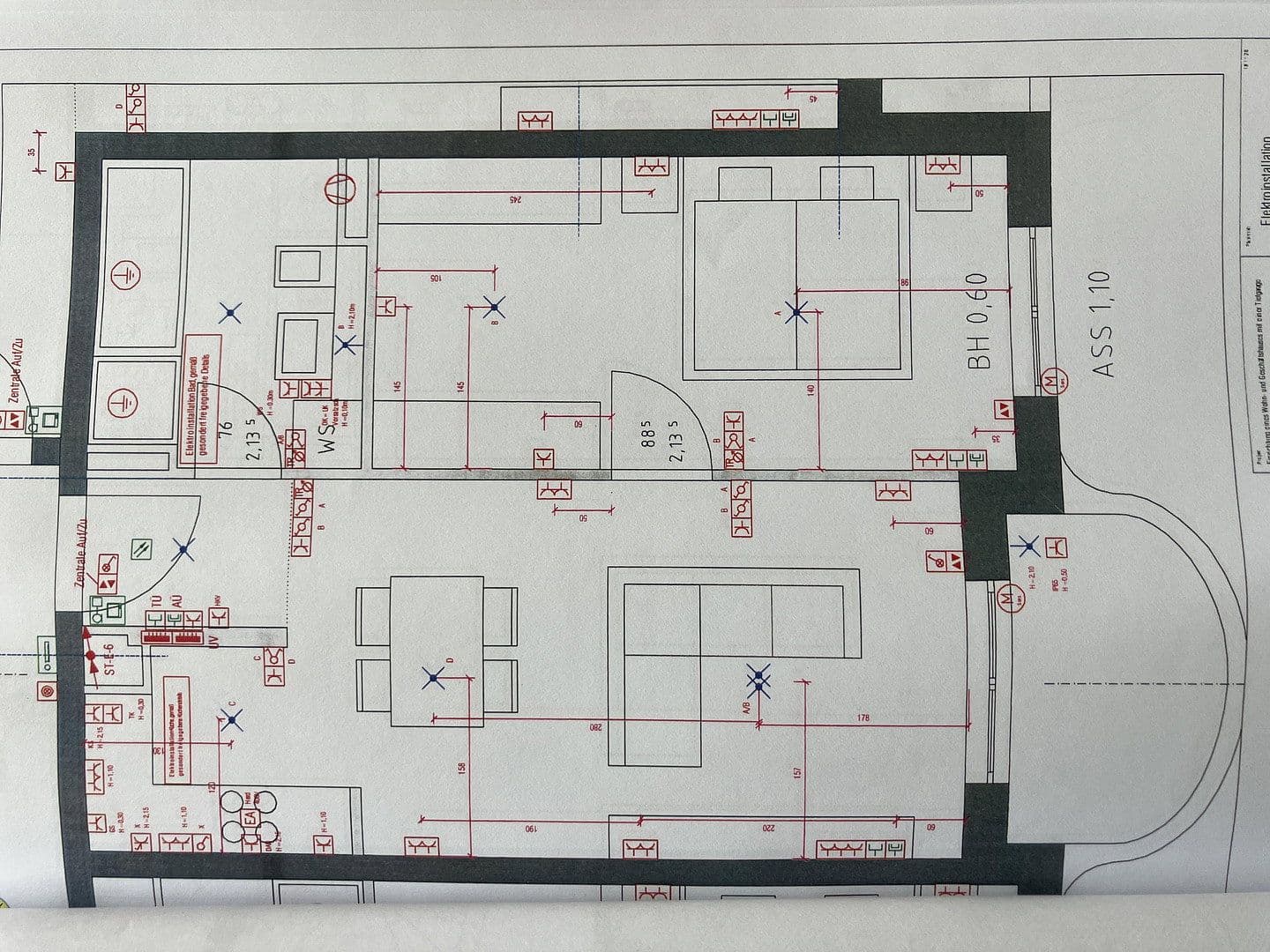 Prodej bytu 2+1 50 m², Rigaer Straße 67, Berlin, Berlín Prodej bytu 2+1 50 m², Rigaer Straße 67, Berlin, Berlín