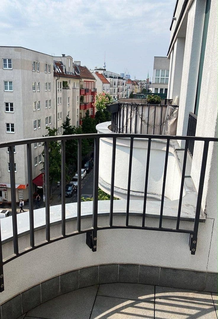 Prodej bytu 2+1 50 m², Rigaer Straße 67, Berlin, Berlín Prodej bytu 2+1 50 m², Rigaer Straße 67, Berlin, Berlín