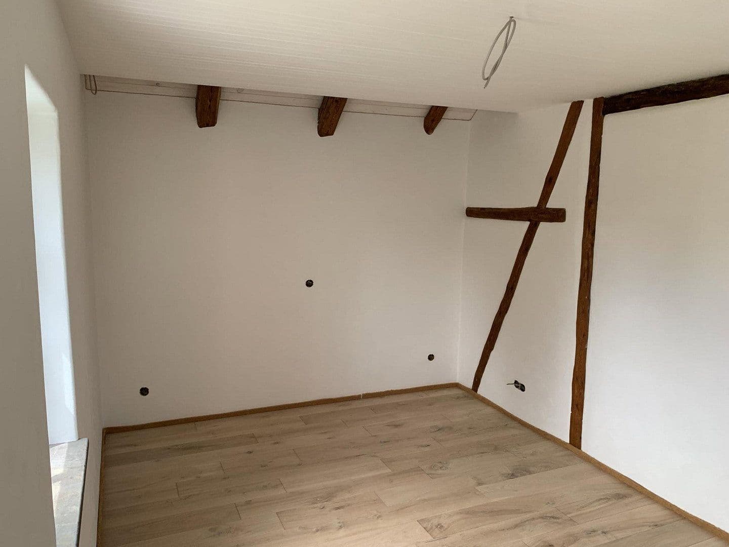 Pronájem bytu 2+kk 90 m², Zur Hohle 2, Dresden, Sasko Pronájem bytu 2+kk 90 m², Zur Hohle 2, Dresden, Sasko