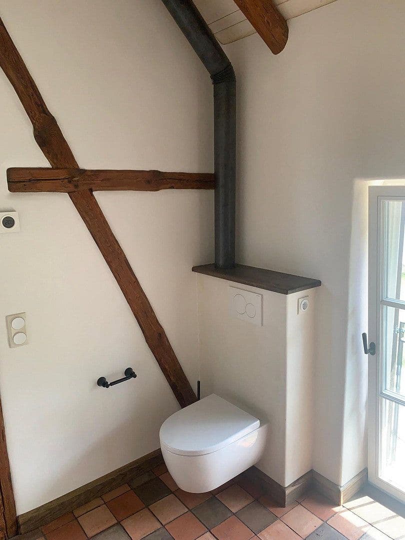 Pronájem bytu 2+kk 90 m², Zur Hohle 2, Dresden, Sasko Pronájem bytu 2+kk 90 m², Zur Hohle 2, Dresden, Sasko