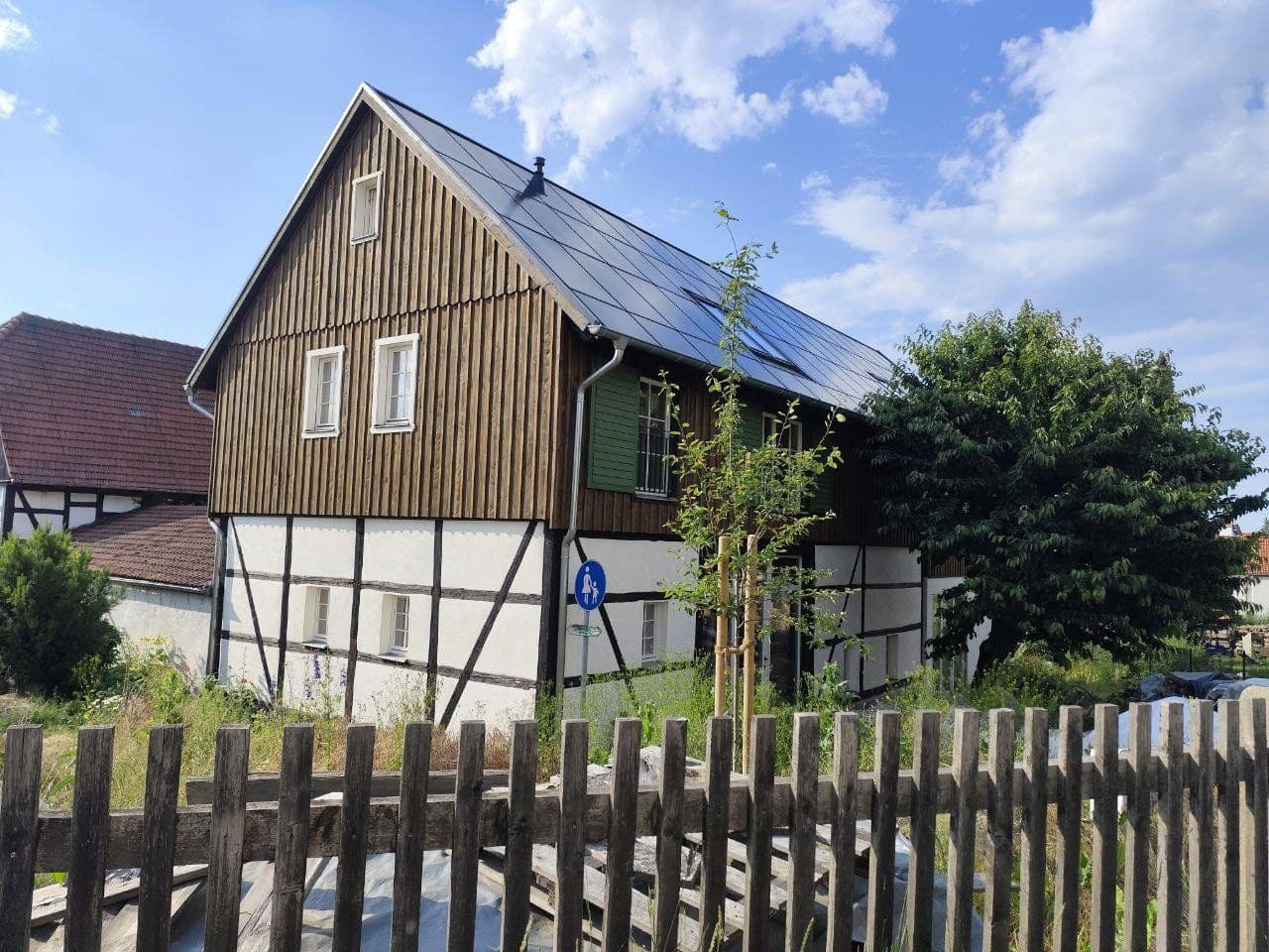 Pronájem bytu 2+kk 90 m², Zur Hohle 2, Dresden, Sasko Pronájem bytu 2+kk 90 m², Zur Hohle 2, Dresden, Sasko