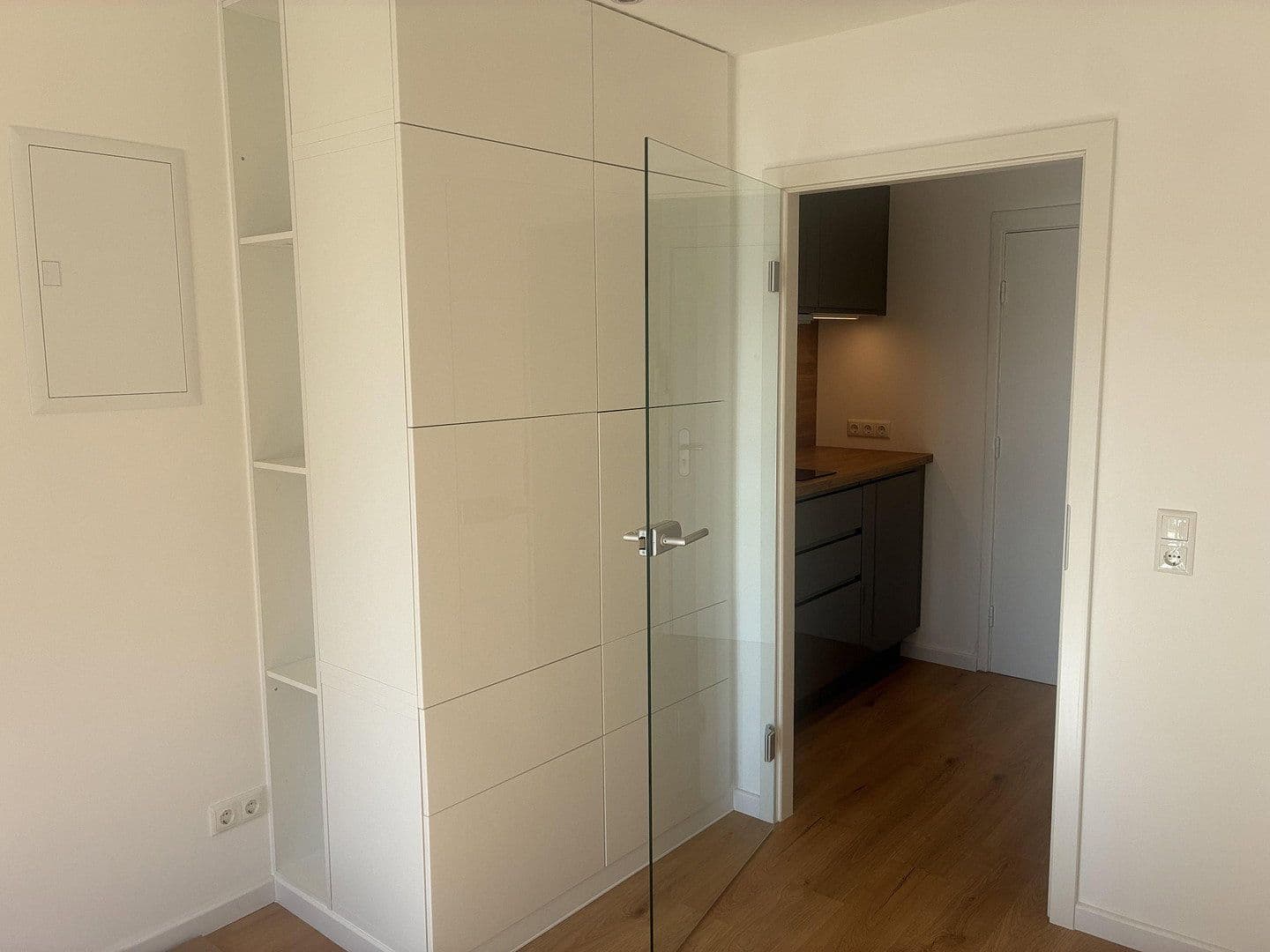Pronájem bytu 1+1 22 m², Hamburg, Hamburg Pronájem bytu 1+1 22 m², Hamburg, Hamburg