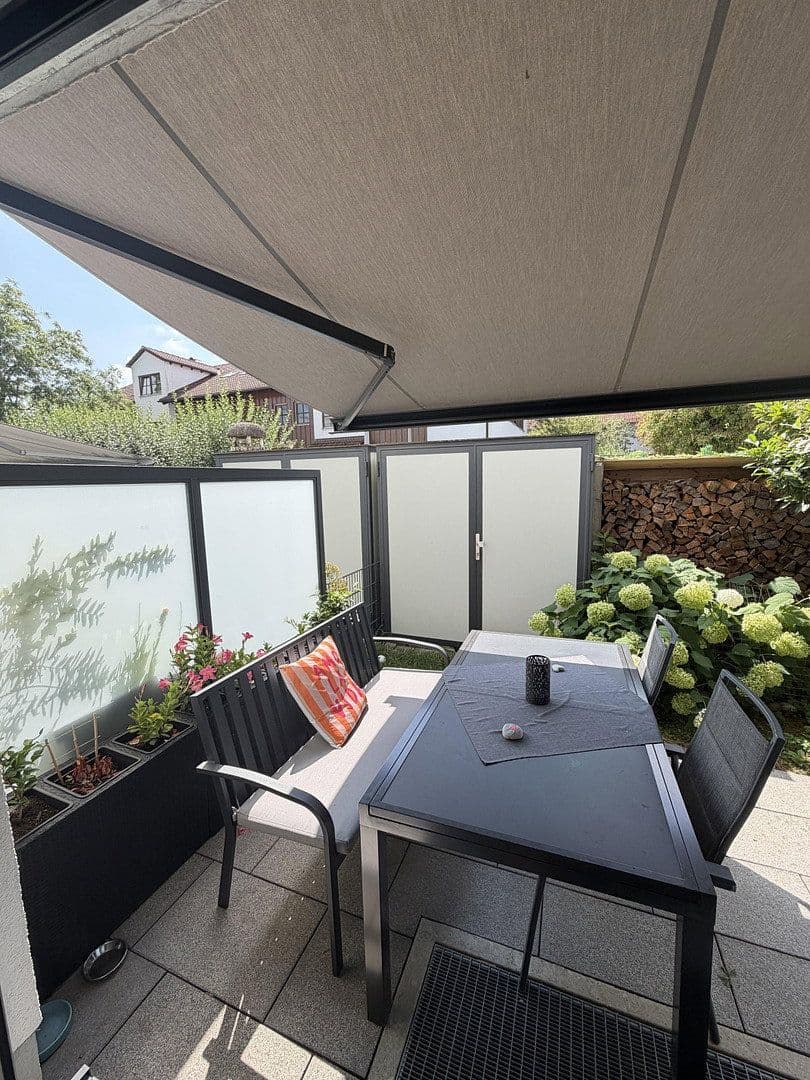 Pronájem bytu 4+1 101 m², Taufkirchen, Bavorsko Pronájem bytu 4+1 101 m², Taufkirchen, Bavorsko