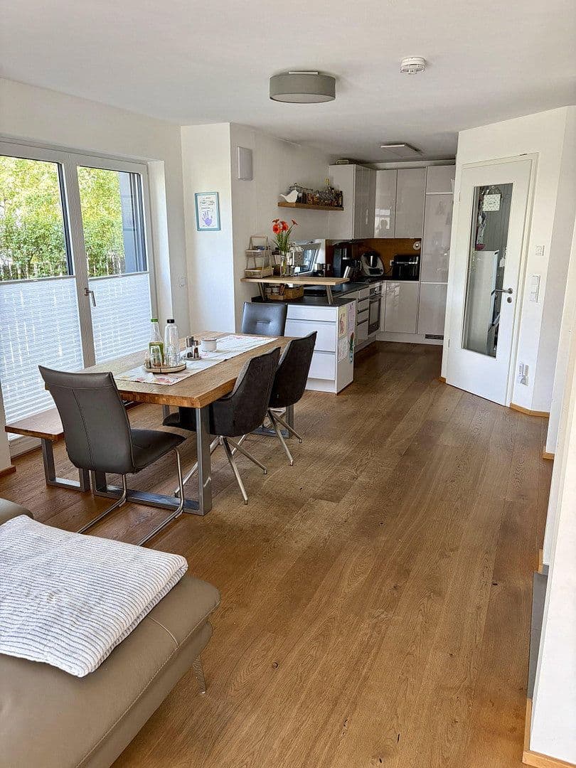 Pronájem bytu 4+1 101 m², Taufkirchen, Bavorsko Pronájem bytu 4+1 101 m², Taufkirchen, Bavorsko