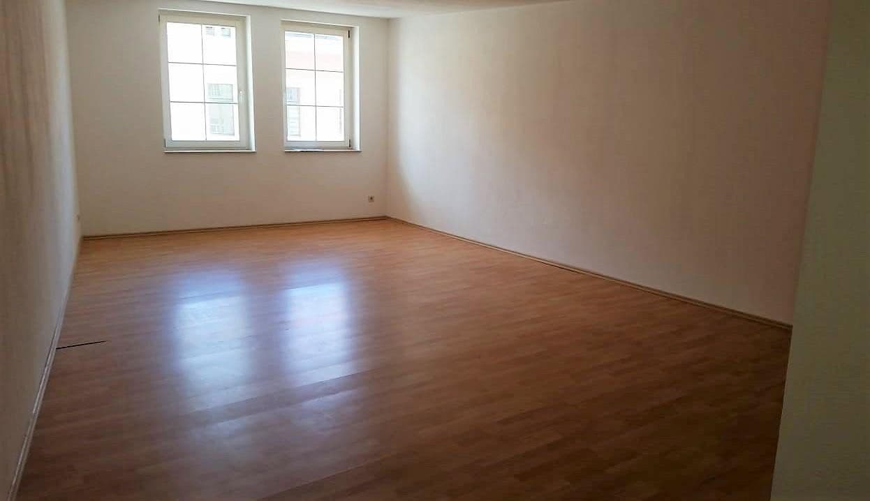 Pronájem bytu 1+1 56 m², Hauptstr. 9, Waltershausen, Durynsko Pronájem bytu 1+1 56 m², Hauptstr. 9, Waltershausen, Durynsko