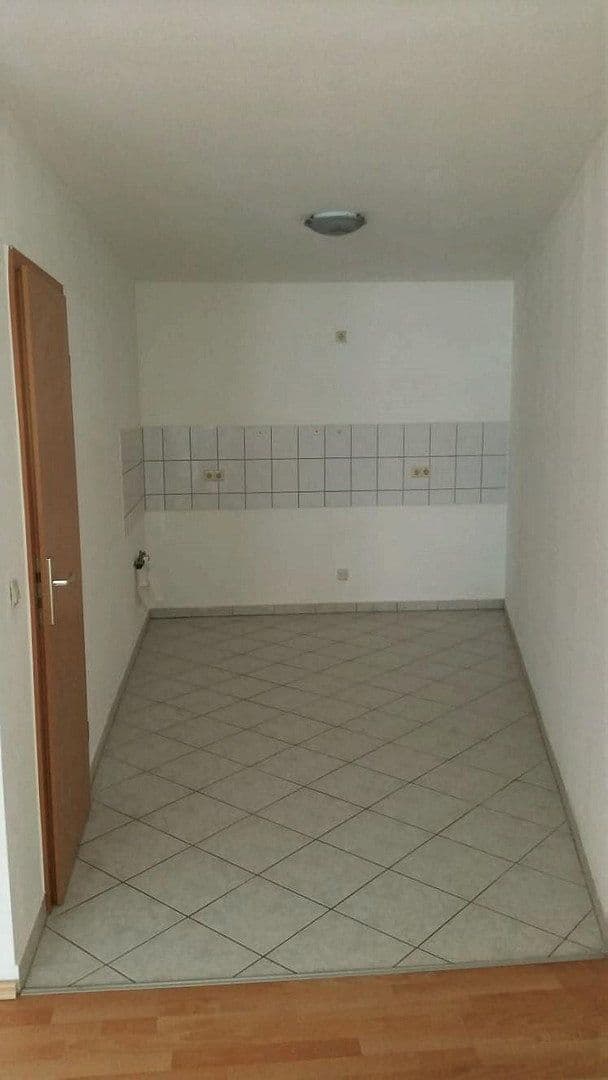 Pronájem bytu 1+1 56 m², Hauptstr. 9, Waltershausen, Durynsko Pronájem bytu 1+1 56 m², Hauptstr. 9, Waltershausen, Durynsko