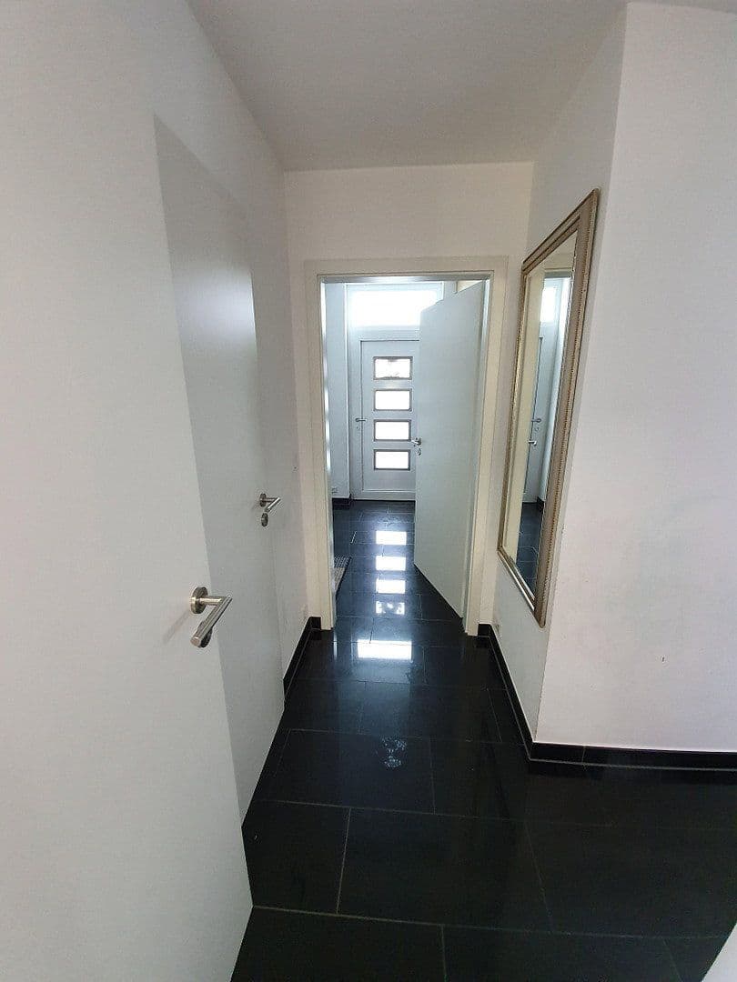 Pronájem domu 147 m², pozemek 355 m², Schlehenstraße 8, Unterschleißheim-Hollern, Bavorsko Pronájem domu 147 m², pozemek 355 m², Schlehenstraße 8, Unterschleißheim-Hollern, Bavorsko