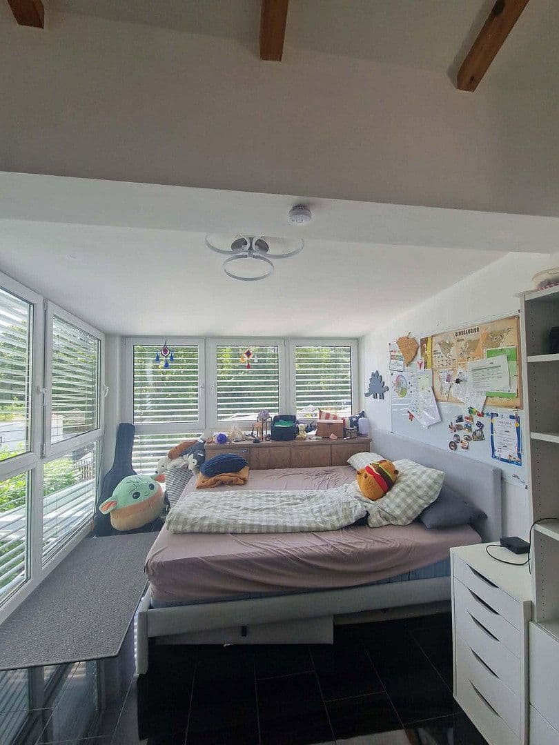 Pronájem domu 147 m², pozemek 355 m², Schlehenstraße 8, Unterschleißheim-Hollern, Bavorsko Pronájem domu 147 m², pozemek 355 m², Schlehenstraße 8, Unterschleißheim-Hollern, Bavorsko