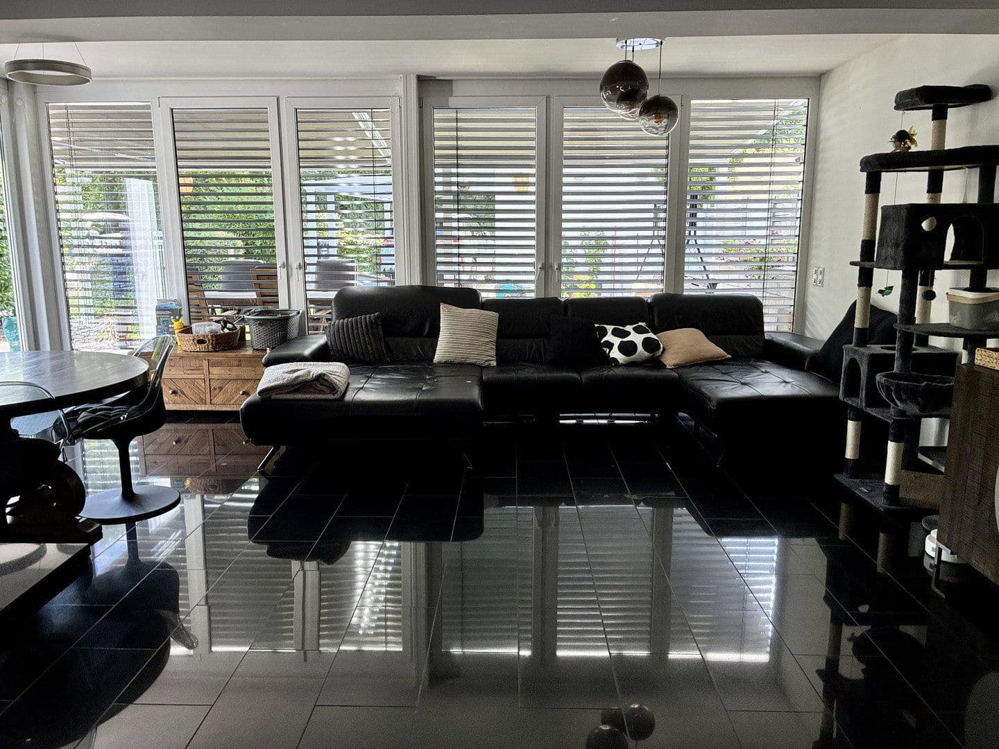 Pronájem domu 147 m², pozemek 355 m², Schlehenstraße 8, Unterschleißheim-Hollern, Bavorsko Pronájem domu 147 m², pozemek 355 m², Schlehenstraße 8, Unterschleißheim-Hollern, Bavorsko