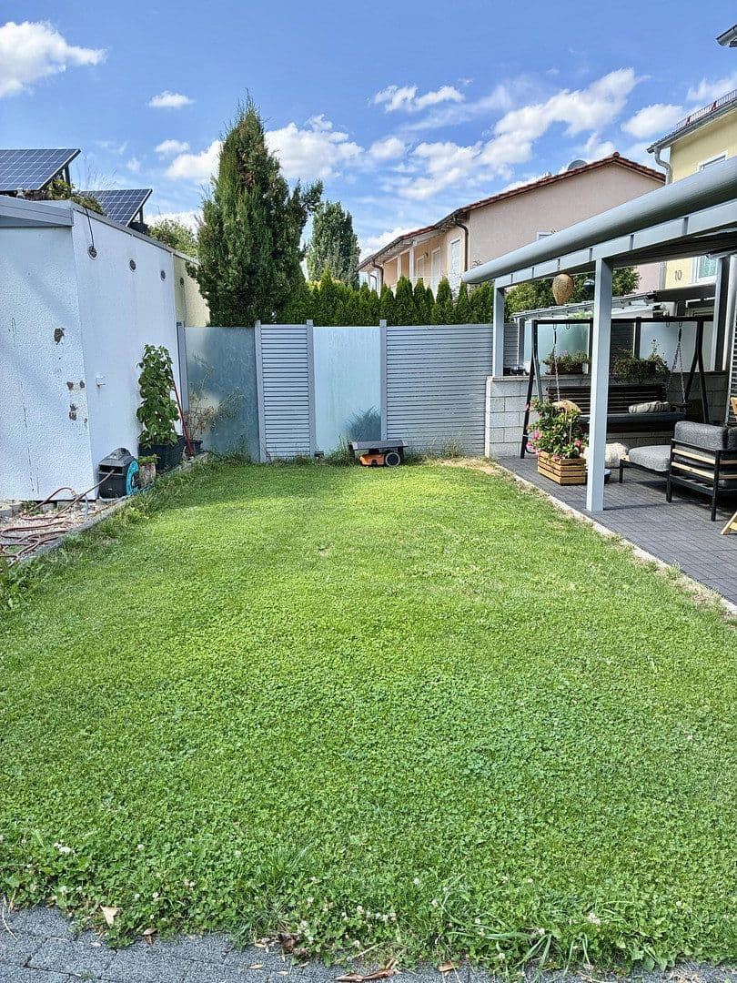 Pronájem domu 147 m², pozemek 355 m², Schlehenstraße 8, Unterschleißheim-Hollern, Bavorsko Pronájem domu 147 m², pozemek 355 m², Schlehenstraße 8, Unterschleißheim-Hollern, Bavorsko