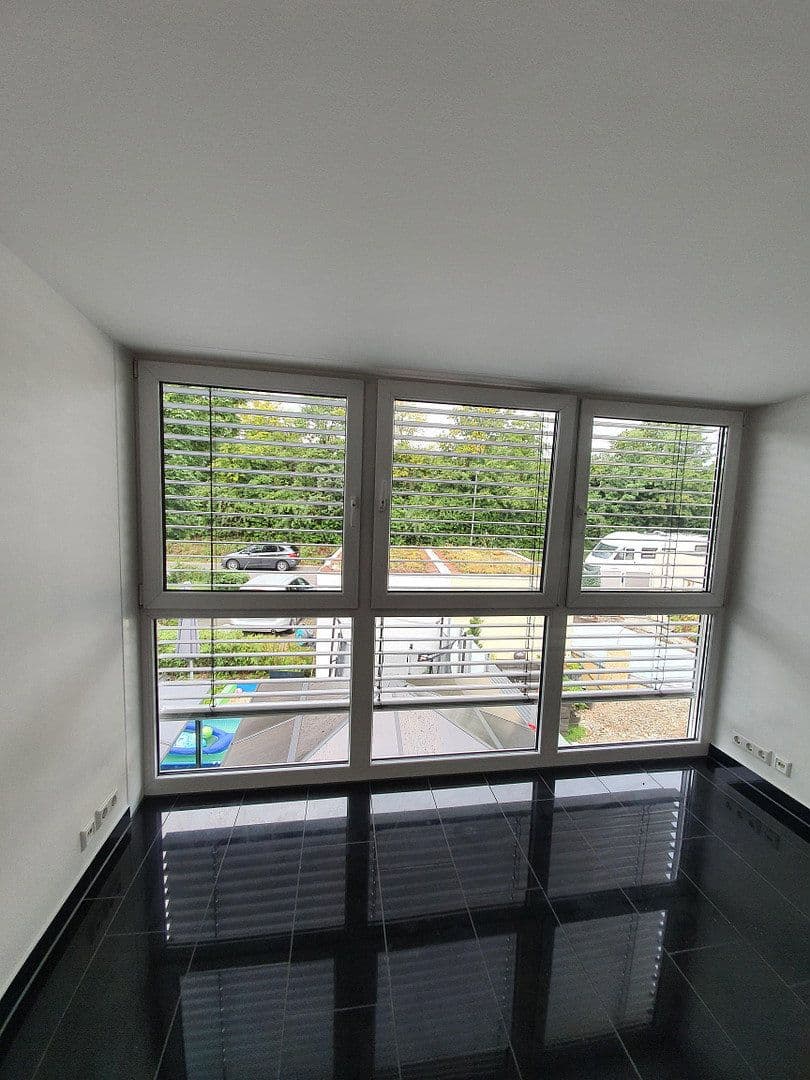 Pronájem domu 147 m², pozemek 355 m², Schlehenstraße 8, Unterschleißheim-Hollern, Bavorsko Pronájem domu 147 m², pozemek 355 m², Schlehenstraße 8, Unterschleißheim-Hollern, Bavorsko
