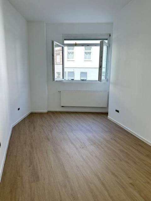 Prodej bytu 3+1 73 m², Andernacherstr. 4, Koblenz, Porýní-Falc Prodej bytu 3+1 73 m², Andernacherstr. 4, Koblenz, Porýní-Falc