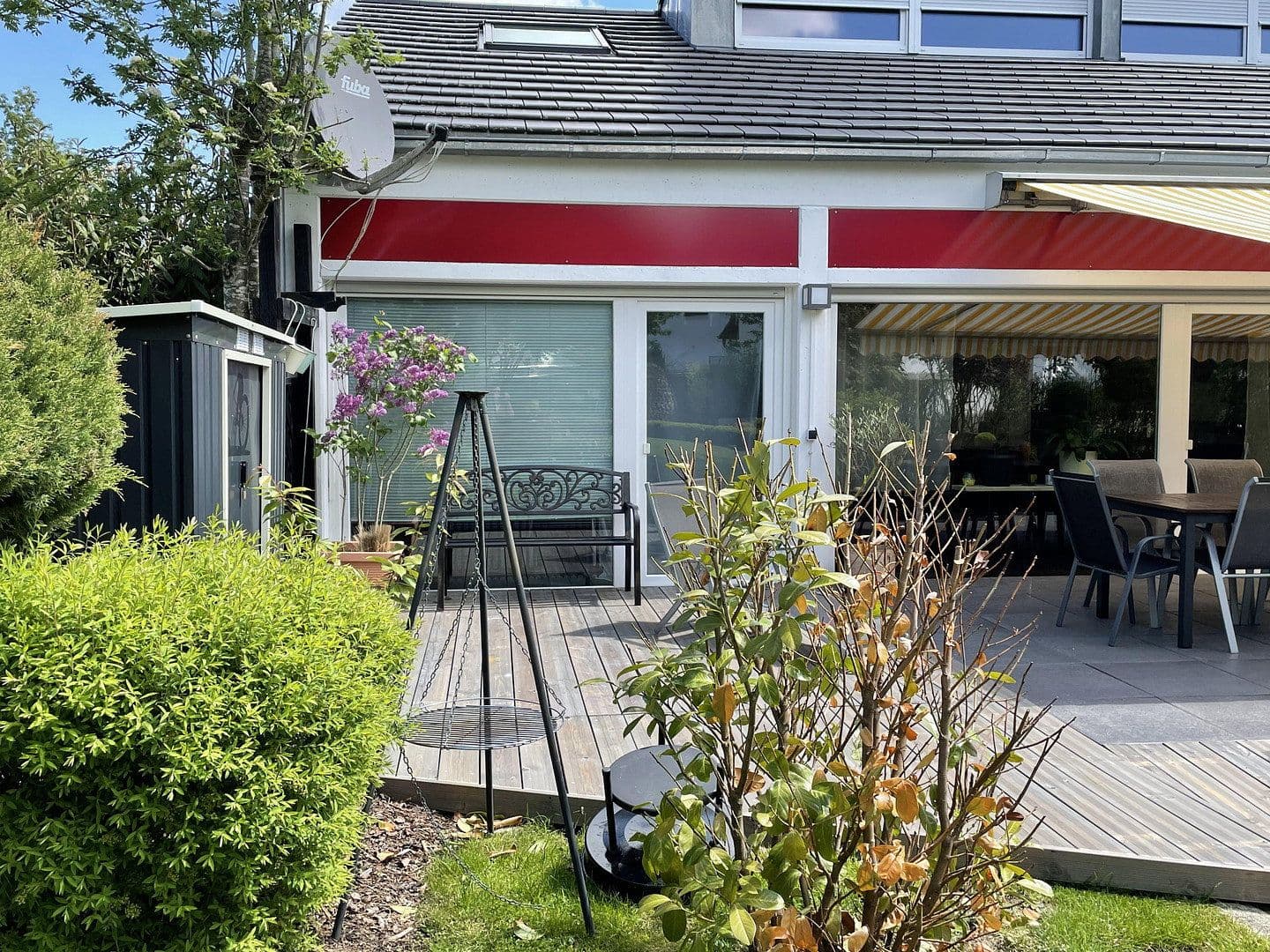 Prodej domu 351 m², pozemek 2.442 m², Weißenhorn, Bavorsko Prodej domu 351 m², pozemek 2.442 m², Weißenhorn, Bavorsko