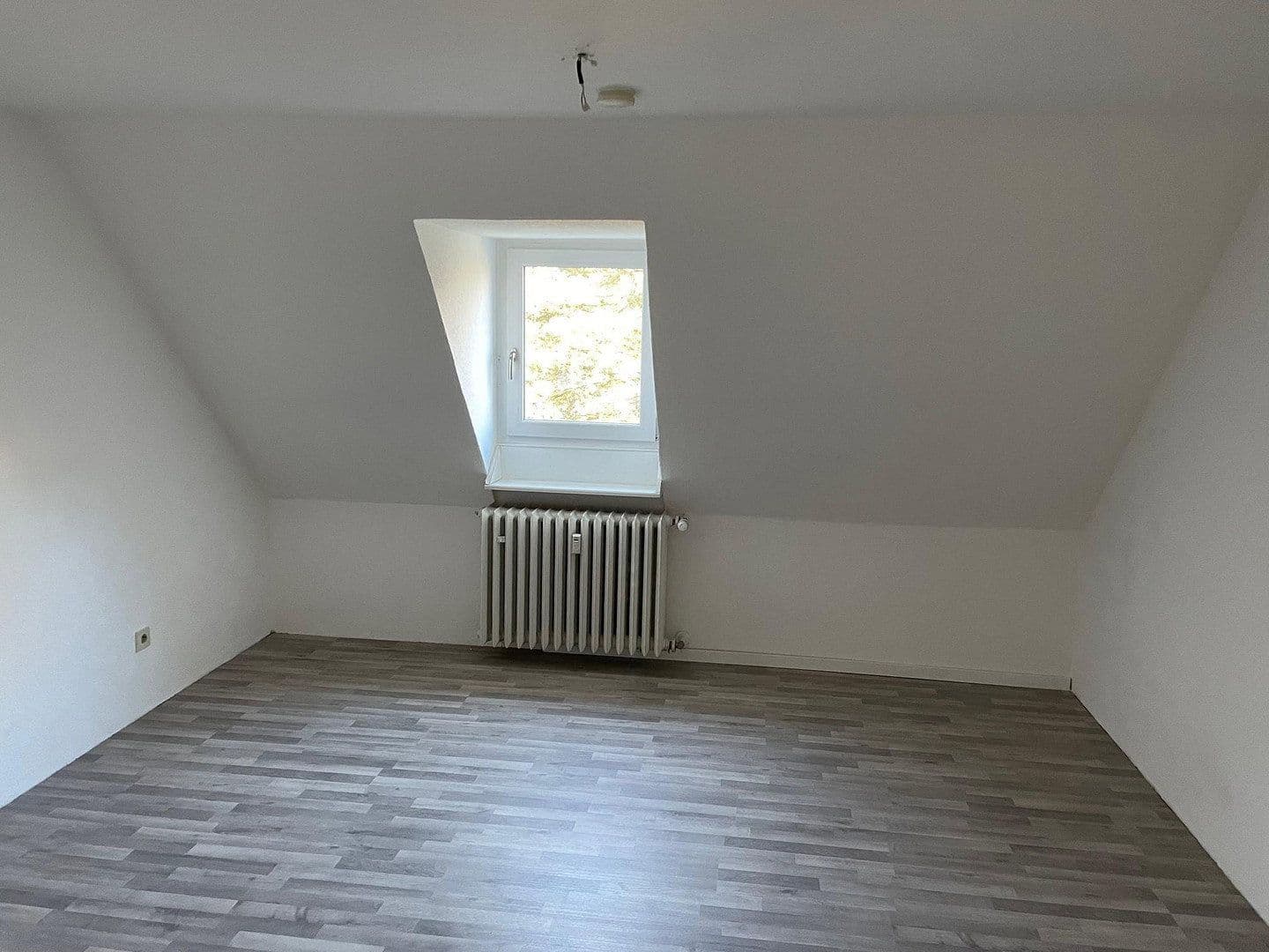 Pronájem bytu 3+1 68 m², Theoderichstraße 10, Bochum, Severní Porýní-Vestfálsko Pronájem bytu 3+1 68 m², Theoderichstraße 10, Bochum, Severní Porýní-Vestfálsko