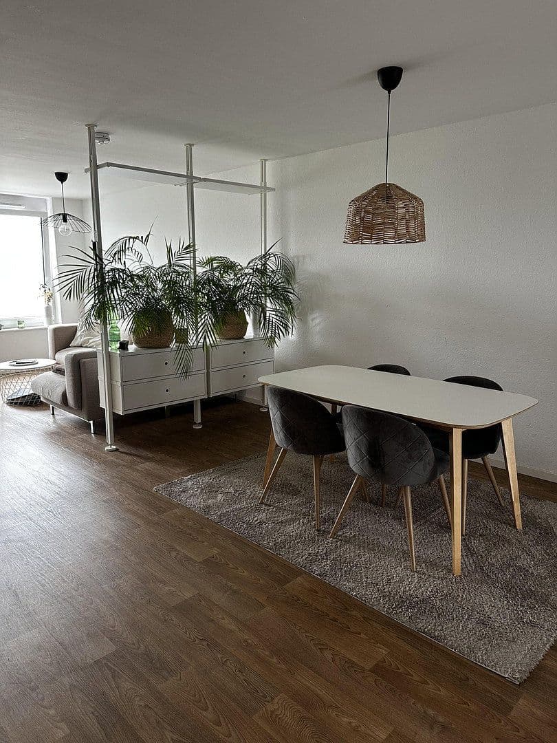 Pronájem bytu 2+1 78 m², Karlsruhe, Bádensko-Württembersko Pronájem bytu 2+1 78 m², Karlsruhe, Bádensko-Württembersko