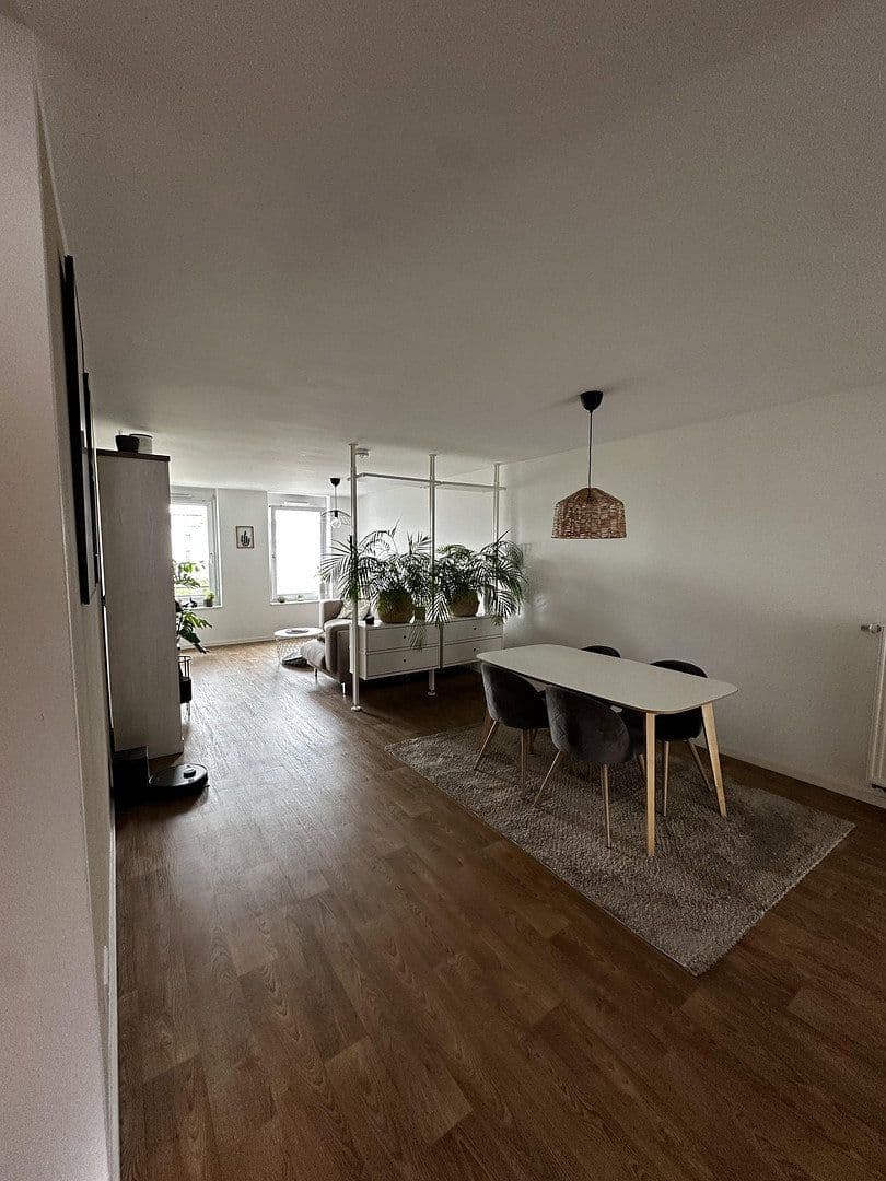 Pronájem bytu 2+1 78 m², Karlsruhe, Bádensko-Württembersko Pronájem bytu 2+1 78 m², Karlsruhe, Bádensko-Württembersko