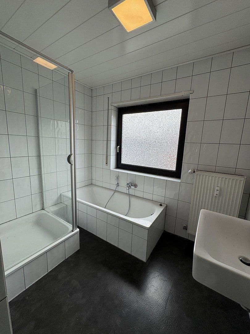 Pronájem bytu 4+1 115 m², Brühl, Bádensko-Württembersko Pronájem bytu 4+1 115 m², Brühl, Bádensko-Württembersko