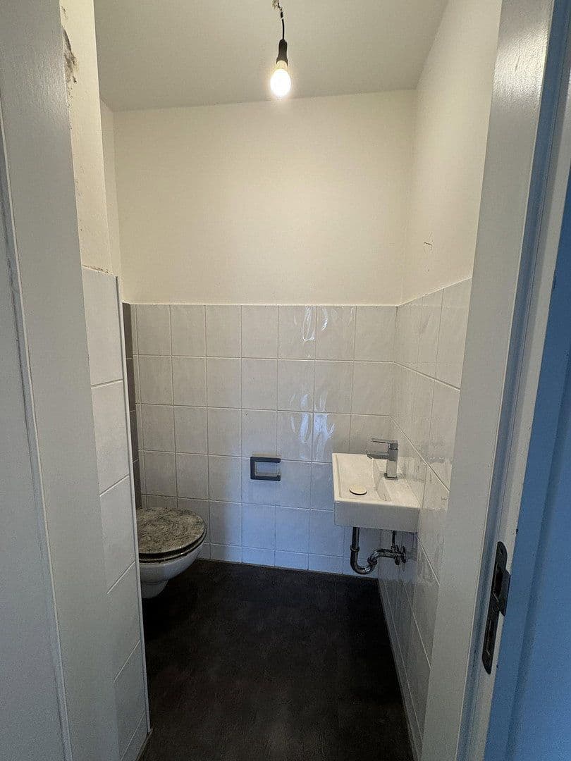 Pronájem bytu 4+1 115 m², Brühl, Bádensko-Württembersko Pronájem bytu 4+1 115 m², Brühl, Bádensko-Württembersko